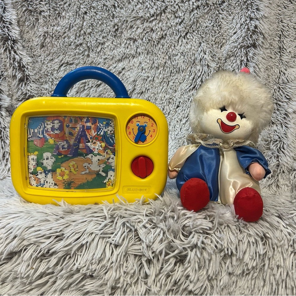 Lot / 2 Vintage Toys “It’s A Small World” Animated Blue-Box & Potter Style Clown